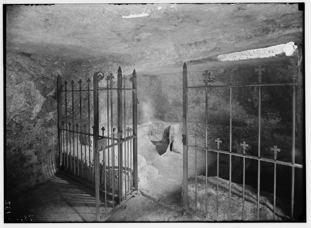 Damascus Gate environs. Garden Tomb